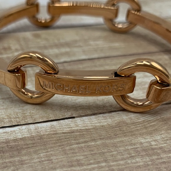 New Michael Kors Status Link Bracelet - Picture 6 of 9